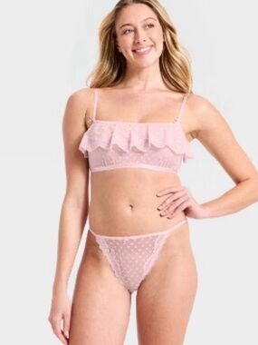 NWT Women’s Pink Lace Lingerie Set Heart Mesh Bra Panty Set Small $25 Retail